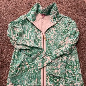 Size medium great condition Lilly full zip